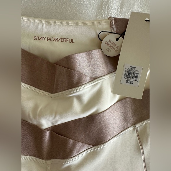 BUNLDE of Premium Luxury Leggings - Picture 5 of 7